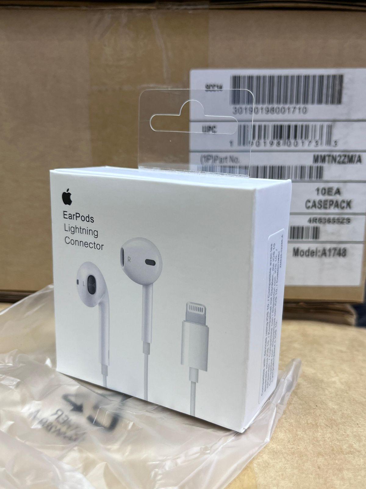 Apple Lightning Earphones